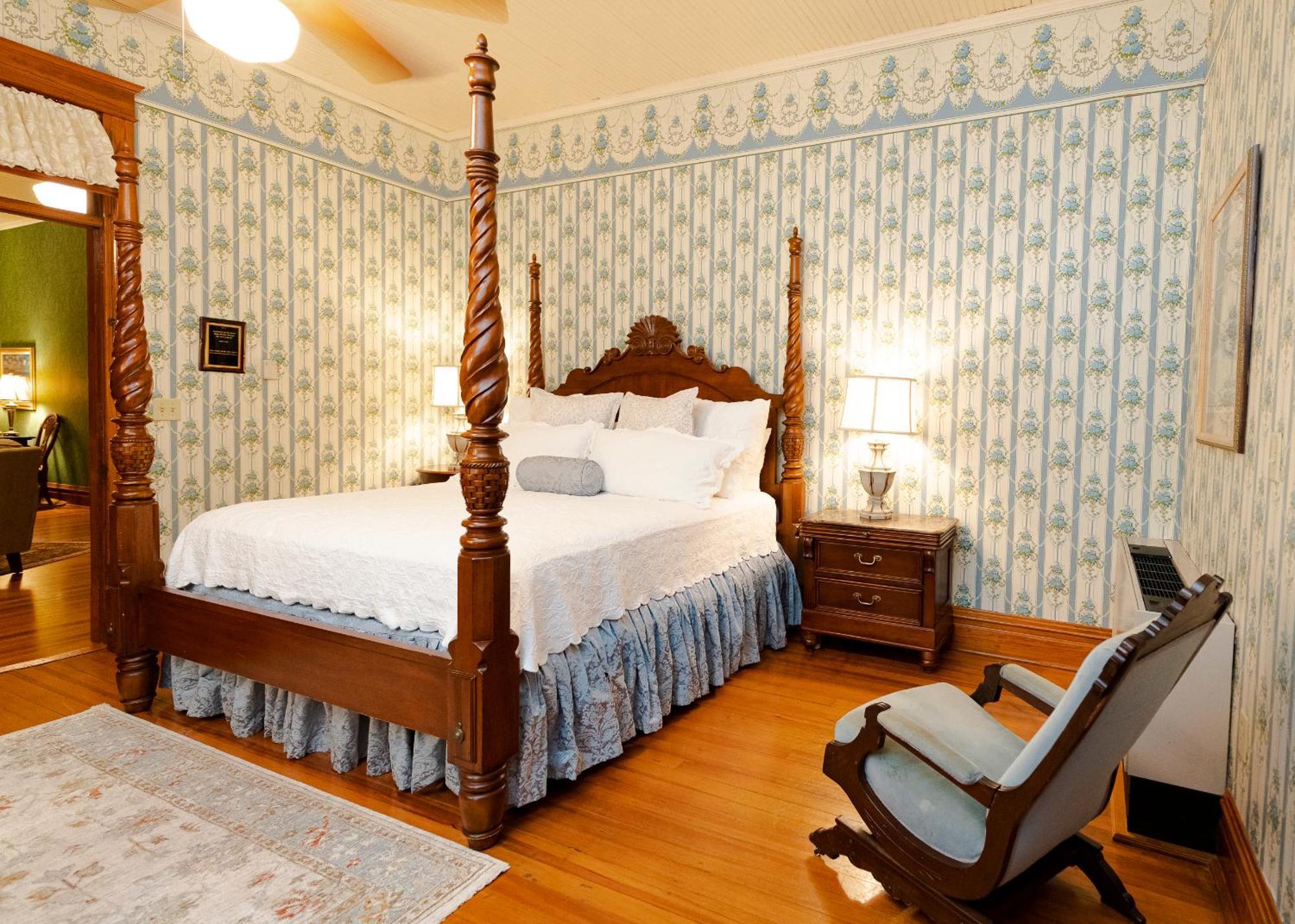 Captain Henderson House Ξενοδοχείο Arkadelphia Δωμάτιο φωτογραφία