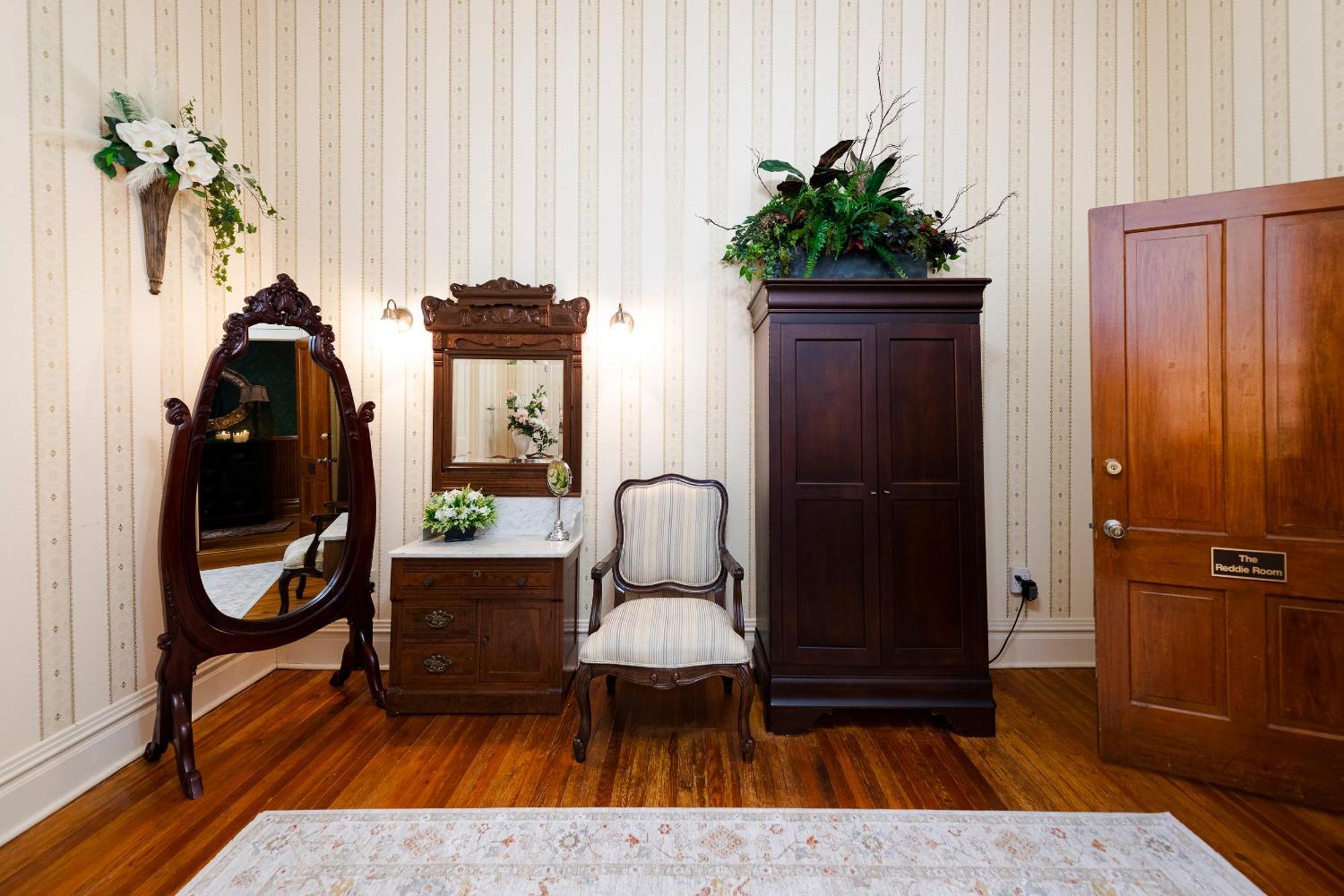 Captain Henderson House Ξενοδοχείο Arkadelphia Δωμάτιο φωτογραφία